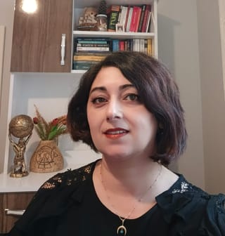 Karma Astrolog Meral Çelik
