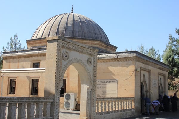 Veysel Karani Türbesi - Siirt