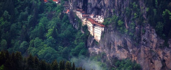 Sümela Manastırı (Meryem Ana) Manastırı